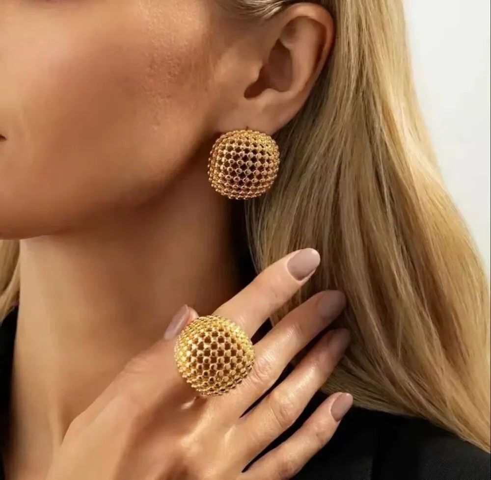 Zara Gold Tone Woven Metal Statement Jewelry Set Adjustable Ring Stud Earrings